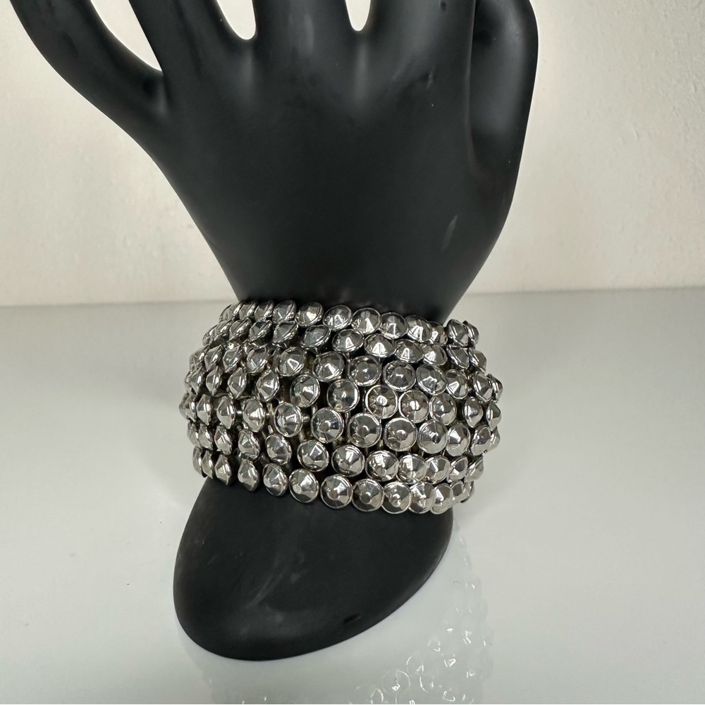 Metal bracelet